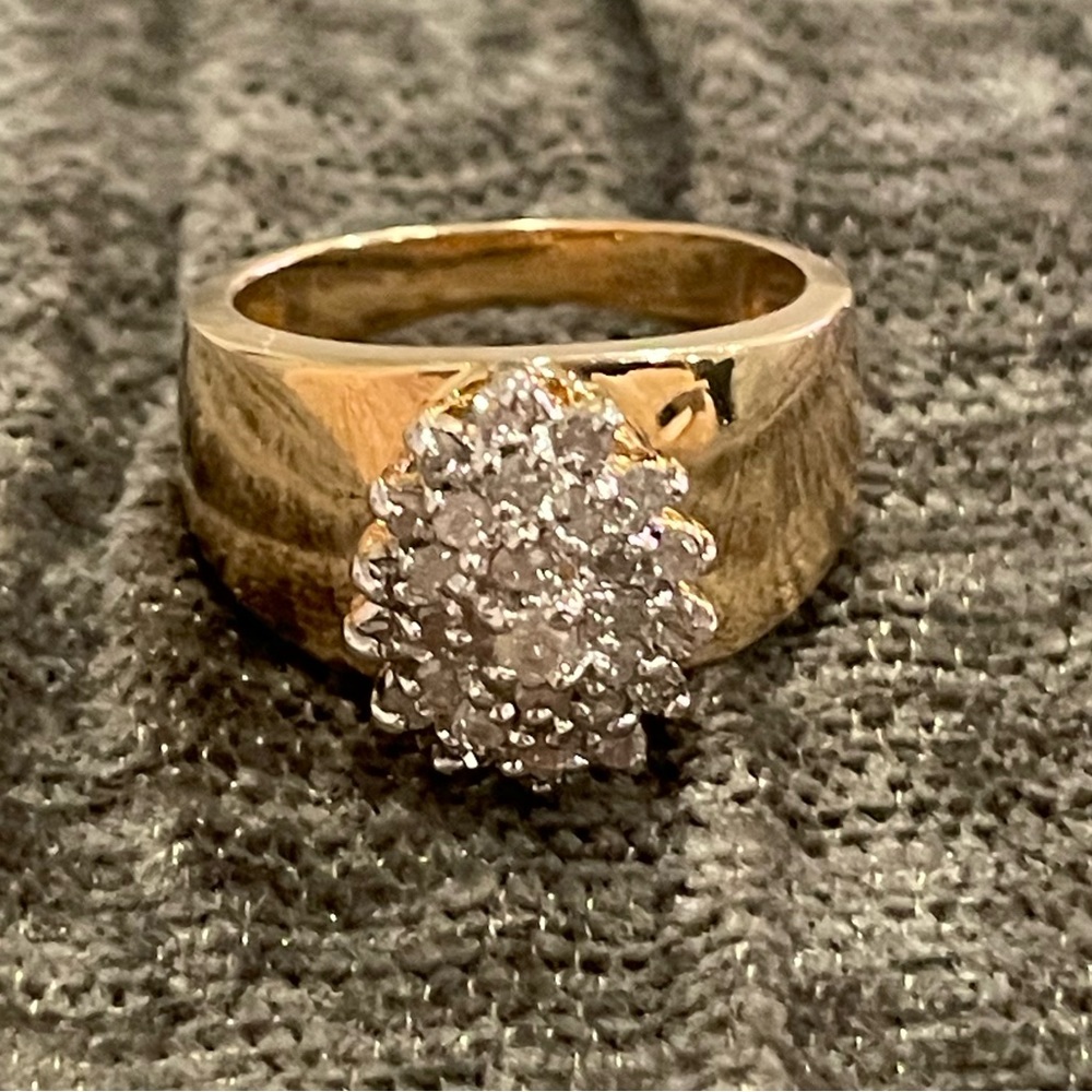 10K Gold Cocktail Ring